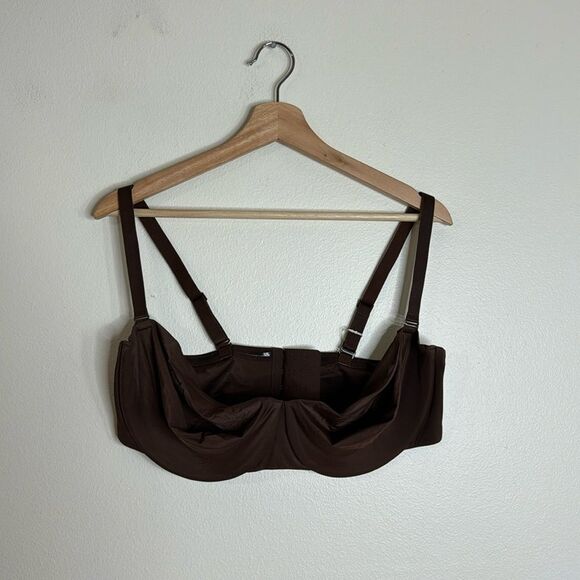 Skims smoothing intimates strapless bra in cocoa size 42 DDD - Picture 2 of 12